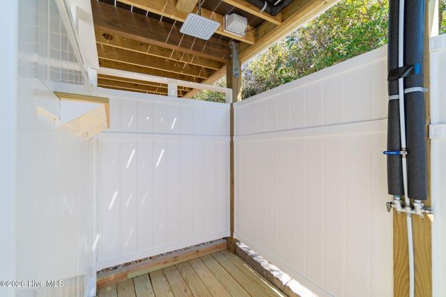 129 Dogwood Circle, Atlantic Beach, NC 28512