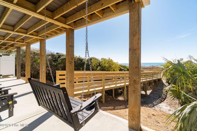 129 Dogwood Circle, Atlantic Beach, NC 28512