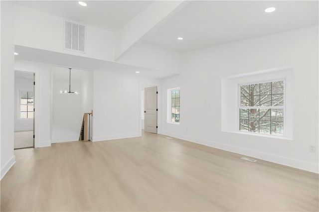 1327 New Jersey Street, Lawrence, KS 66044