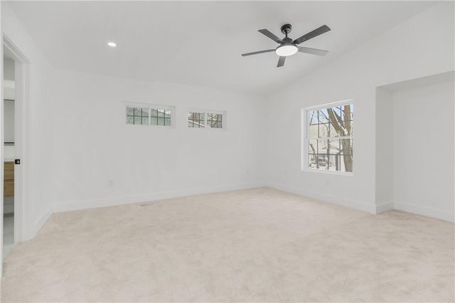 1327 New Jersey Street, Lawrence, KS 66044