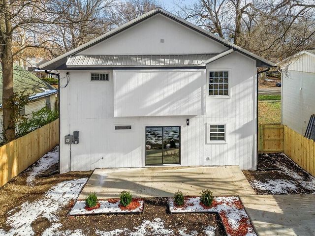 1327 New Jersey Street, Lawrence, KS 66044