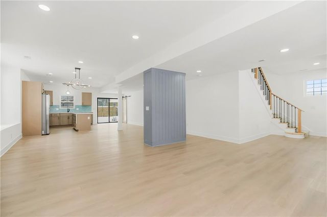 1327 New Jersey Street, Lawrence, KS 66044