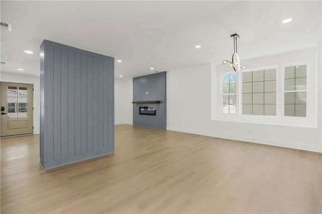 1327 New Jersey Street, Lawrence, KS 66044