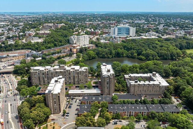 44 Washington St 313, Brookline, MA 02445