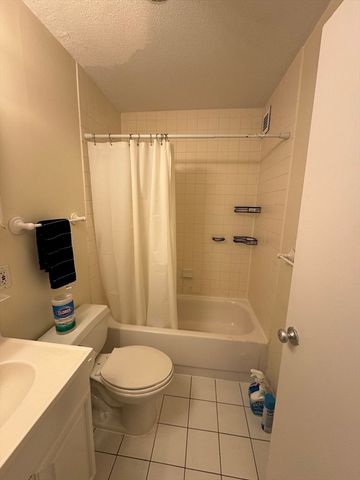 44 Washington St 313, Brookline, MA 02445
