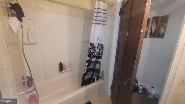 42 N EAST ST, York, PA 17403