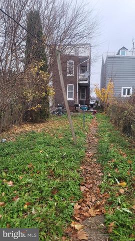 42 N EAST ST, York, PA 17403