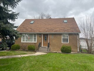 7712 Suburban Lane, Bridgeview, IL 60455