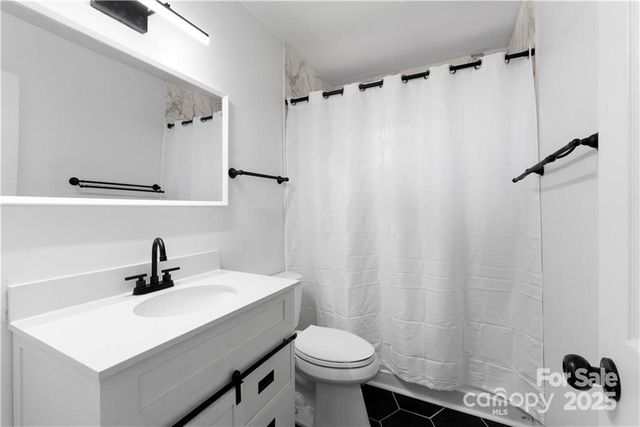 514 Camrose Drive, Charlotte, NC 28215