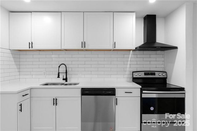 514 Camrose Drive, Charlotte, NC 28215