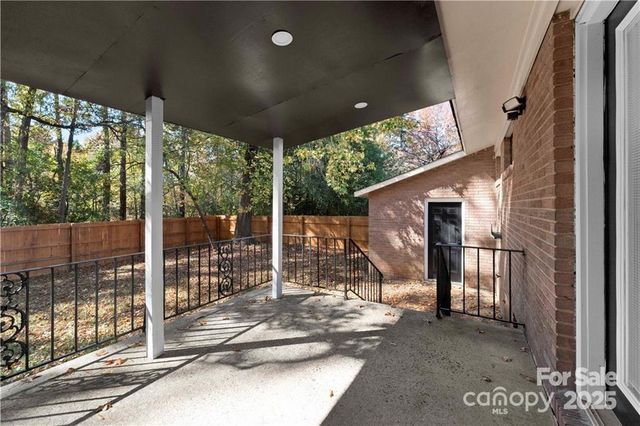 514 Camrose Drive, Charlotte, NC 28215