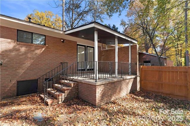 514 Camrose Drive, Charlotte, NC 28215