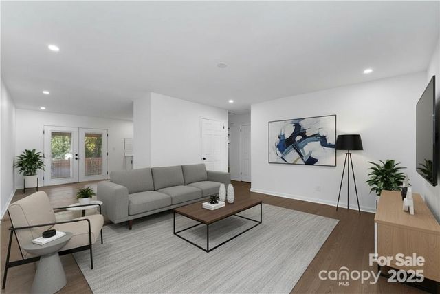 514 Camrose Drive, Charlotte, NC 28215