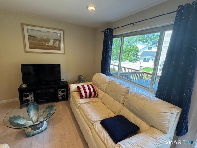 7 Clearwater Lane 7, East Hampton, CT 06424