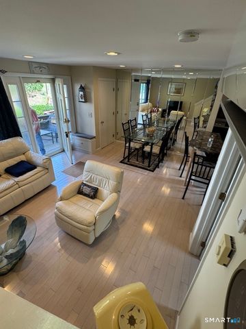 7 Clearwater Lane 7, East Hampton, CT 06424