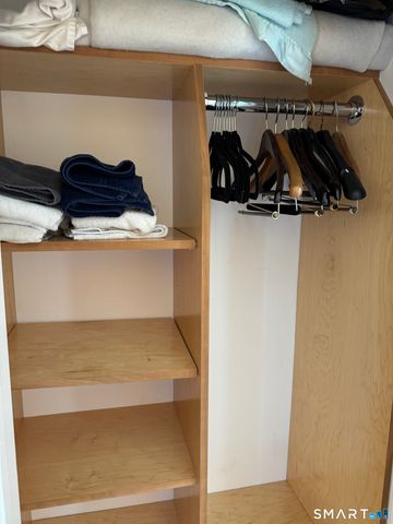 7 Clearwater Lane 7, East Hampton, CT 06424