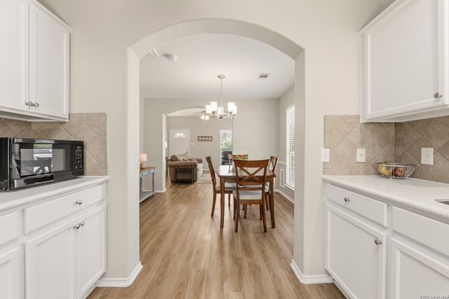 128 Saddle Trl, Cibolo, TX 78108