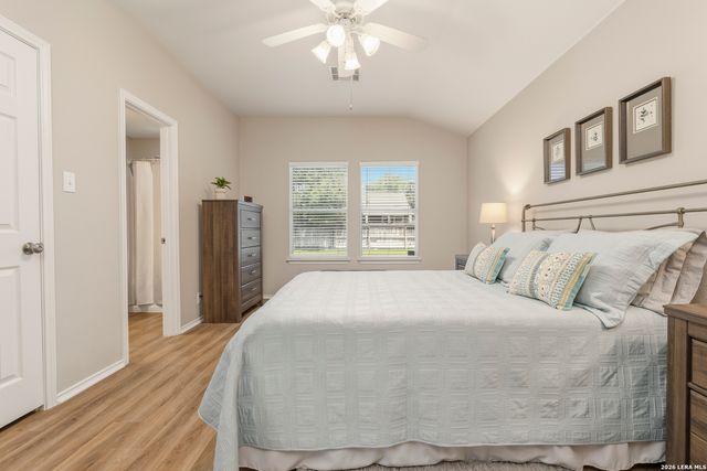 128 Saddle Trl, Cibolo, TX 78108