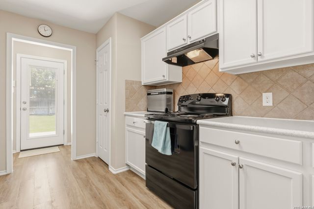 128 Saddle Trl, Cibolo, TX 78108