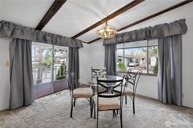 2725 E Fir St Unit 105, Mount Vernon, WA 98273