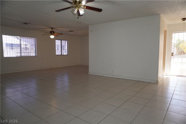 3649 New Horizon Drive, Las Vegas, NV 89115