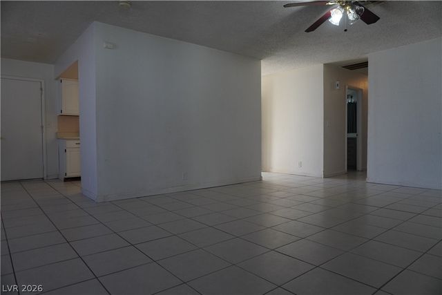 3649 New Horizon Drive, Las Vegas, NV 89115