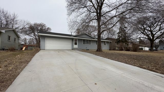 849 81st Avenue NE, Spring Lake Park, MN 55432