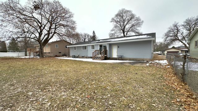 849 81st Avenue NE, Spring Lake Park, MN 55432