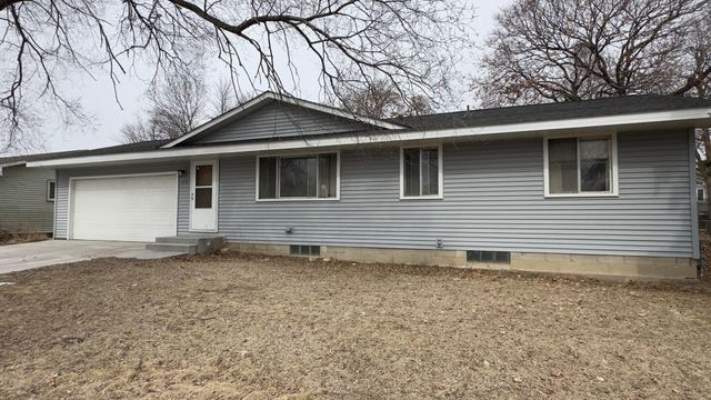 849 81st Avenue NE, Spring Lake Park, MN 55432