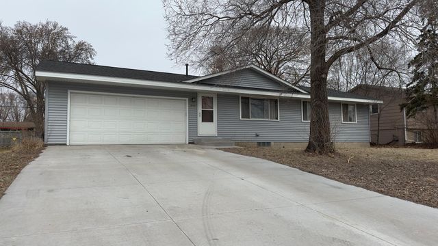 849 81st Avenue NE, Spring Lake Park, MN 55432