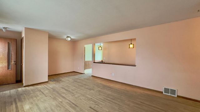 849 81st Avenue NE, Spring Lake Park, MN 55432