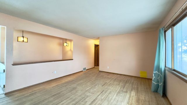 849 81st Avenue NE, Spring Lake Park, MN 55432