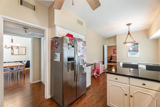 4320 Bellaire Drive S 205W, Fort Worth, TX 76109