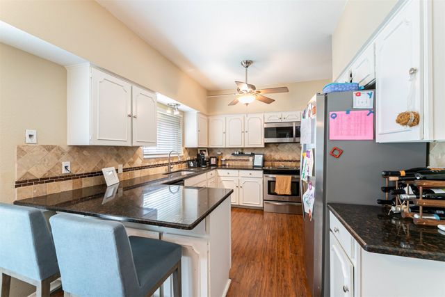 4320 Bellaire Drive S 205W, Fort Worth, TX 76109