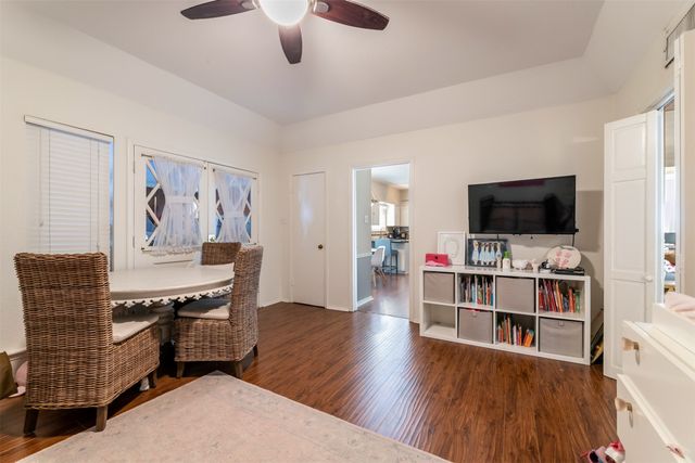 4320 Bellaire Drive S 205W, Fort Worth, TX 76109