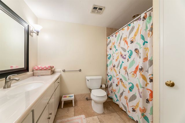 4320 Bellaire Drive S 205W, Fort Worth, TX 76109