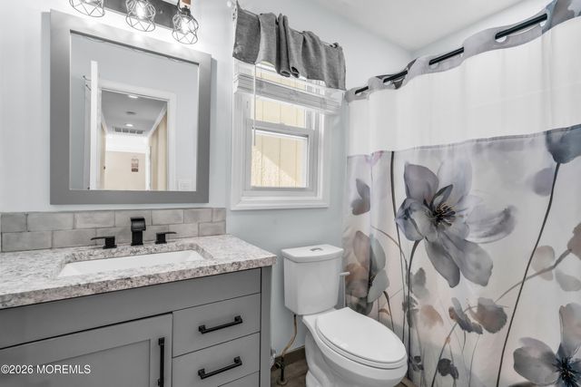 805 Cambridge Avenue, Union Beach, NJ 07735