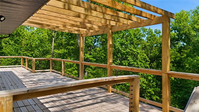 6 Waterside Lane, Bella Vista, AR 72715