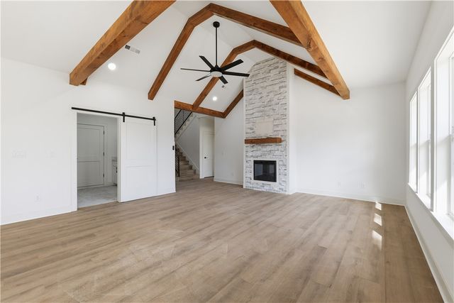 6 Waterside Lane, Bella Vista, AR 72715