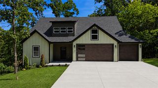 6 Waterside Lane, Bella Vista, AR 72715