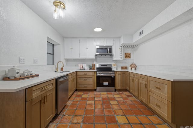 7914 Windlake, San Antonio, TX 78230