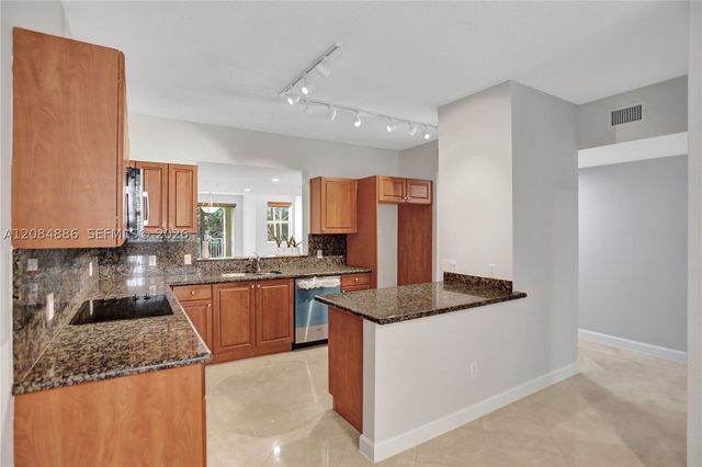 7564 SW 102nd St 211, Pinecrest, FL 33156