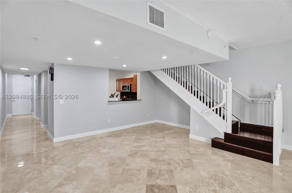 7564 SW 102nd St 211, Pinecrest, FL 33156