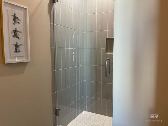 951 W Lagoon Avenue A, Gulf Shores, AL 36542