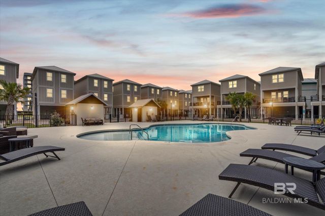 951 W Lagoon Avenue A, Gulf Shores, AL 36542