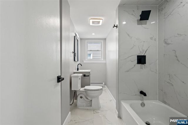 190 Washington Avenue, Hackensack, NJ 07601