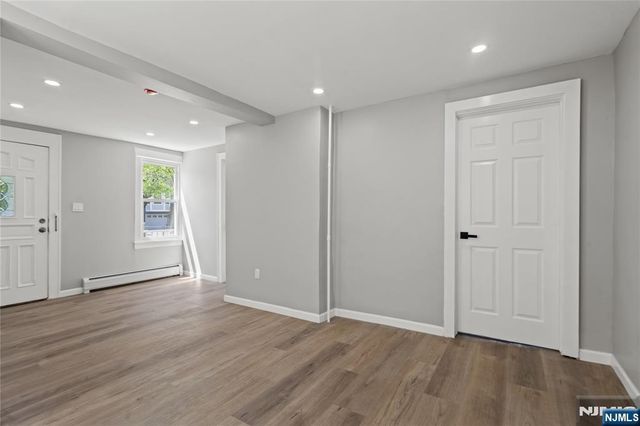 190 Washington Avenue, Hackensack, NJ 07601