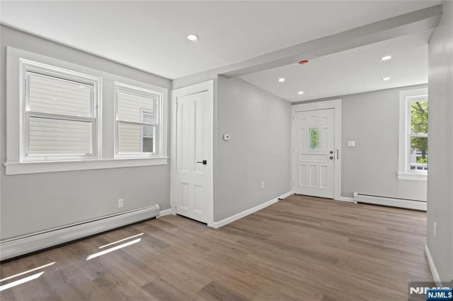 190 Washington Avenue, Hackensack, NJ 07601