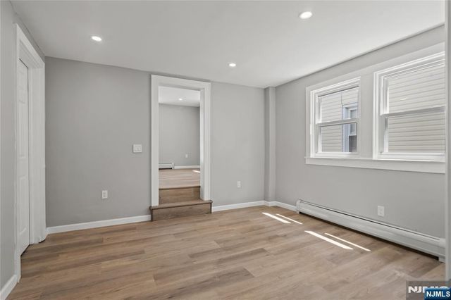 190 Washington Avenue, Hackensack, NJ 07601