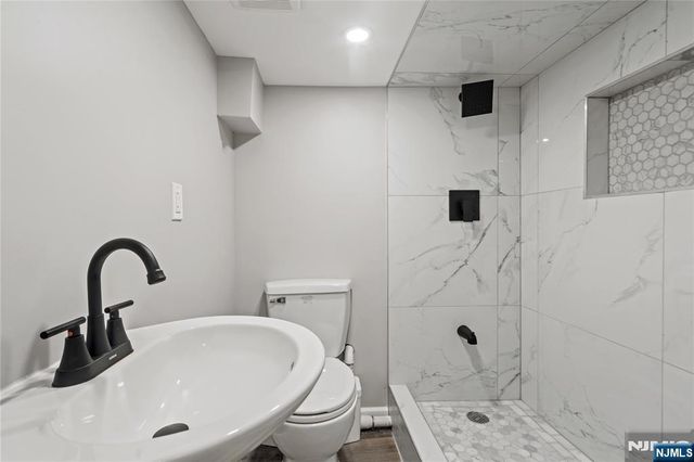 190 Washington Avenue, Hackensack, NJ 07601